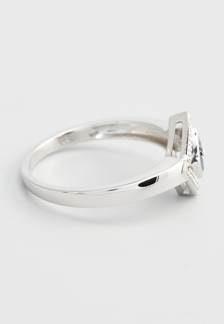 Art Deco 0,02 CT. DIAMOND