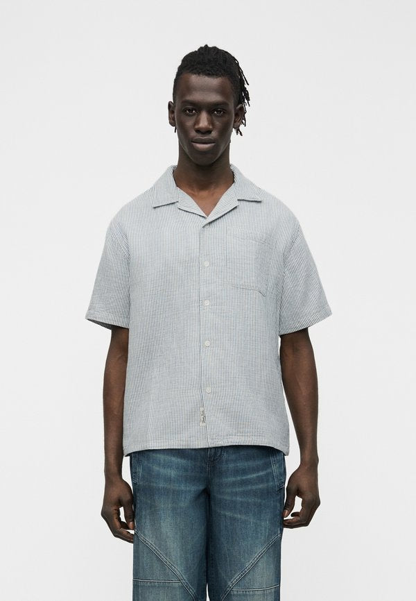 Guess Jeans GJ BOXY CROPPED CAMP SHIRT
