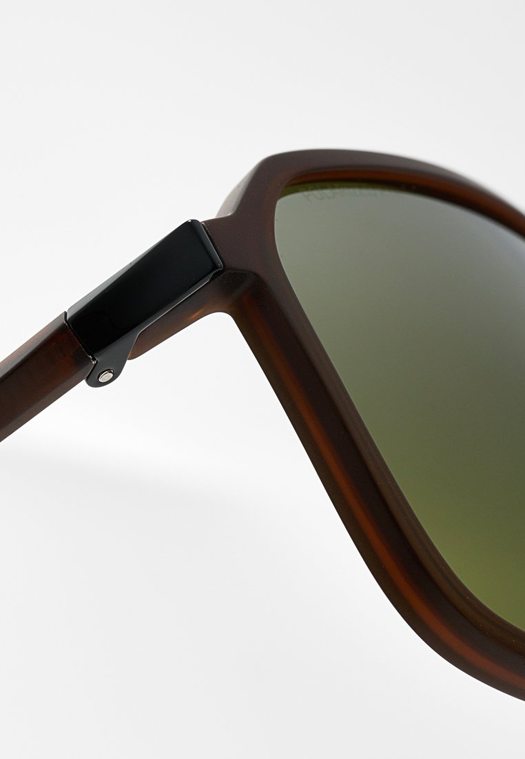 Porsche Design P8961
