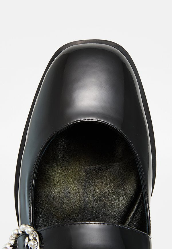 Stuart Weitzman LORALEI