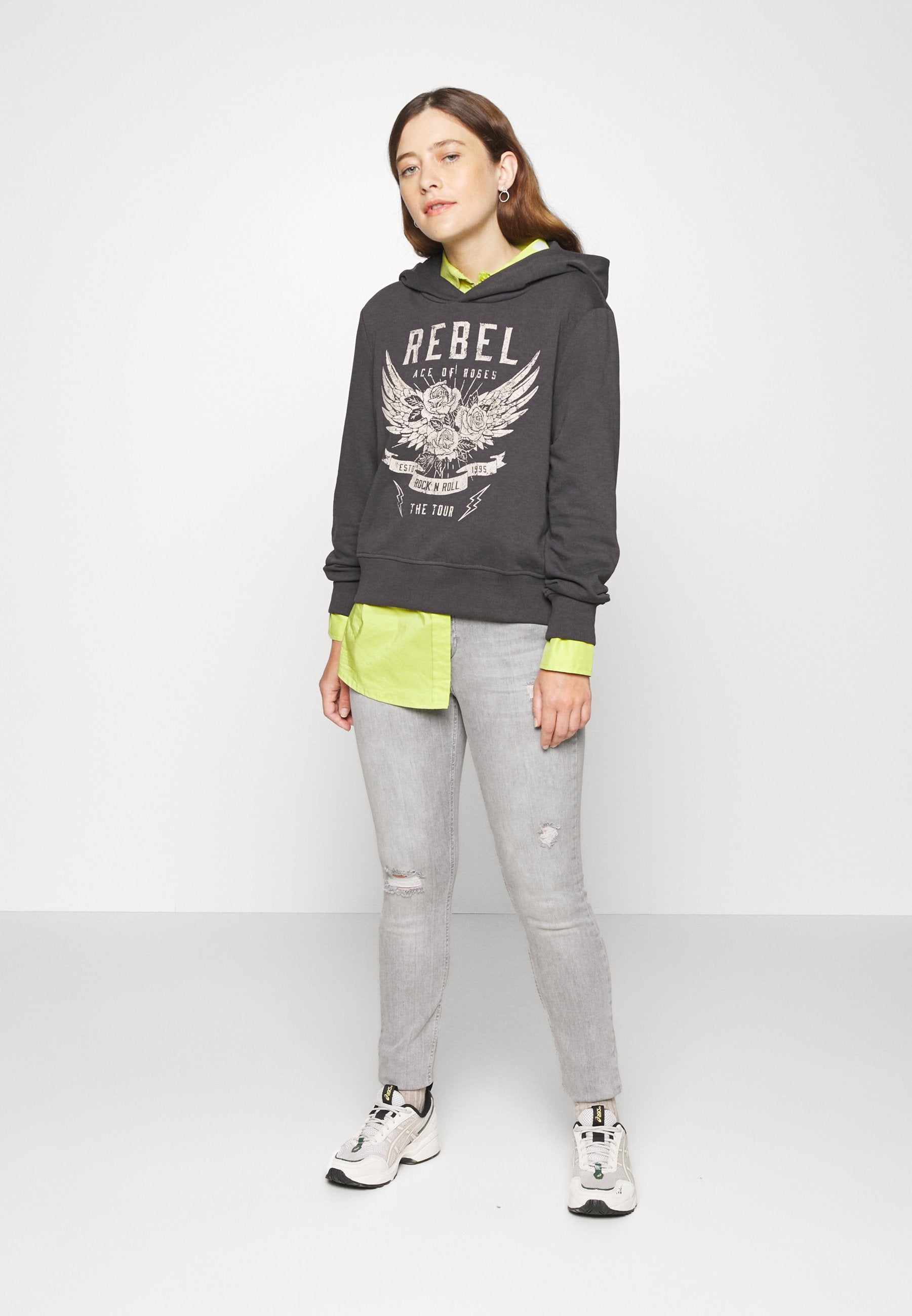 ONLBLUSH MID RISE Media 2