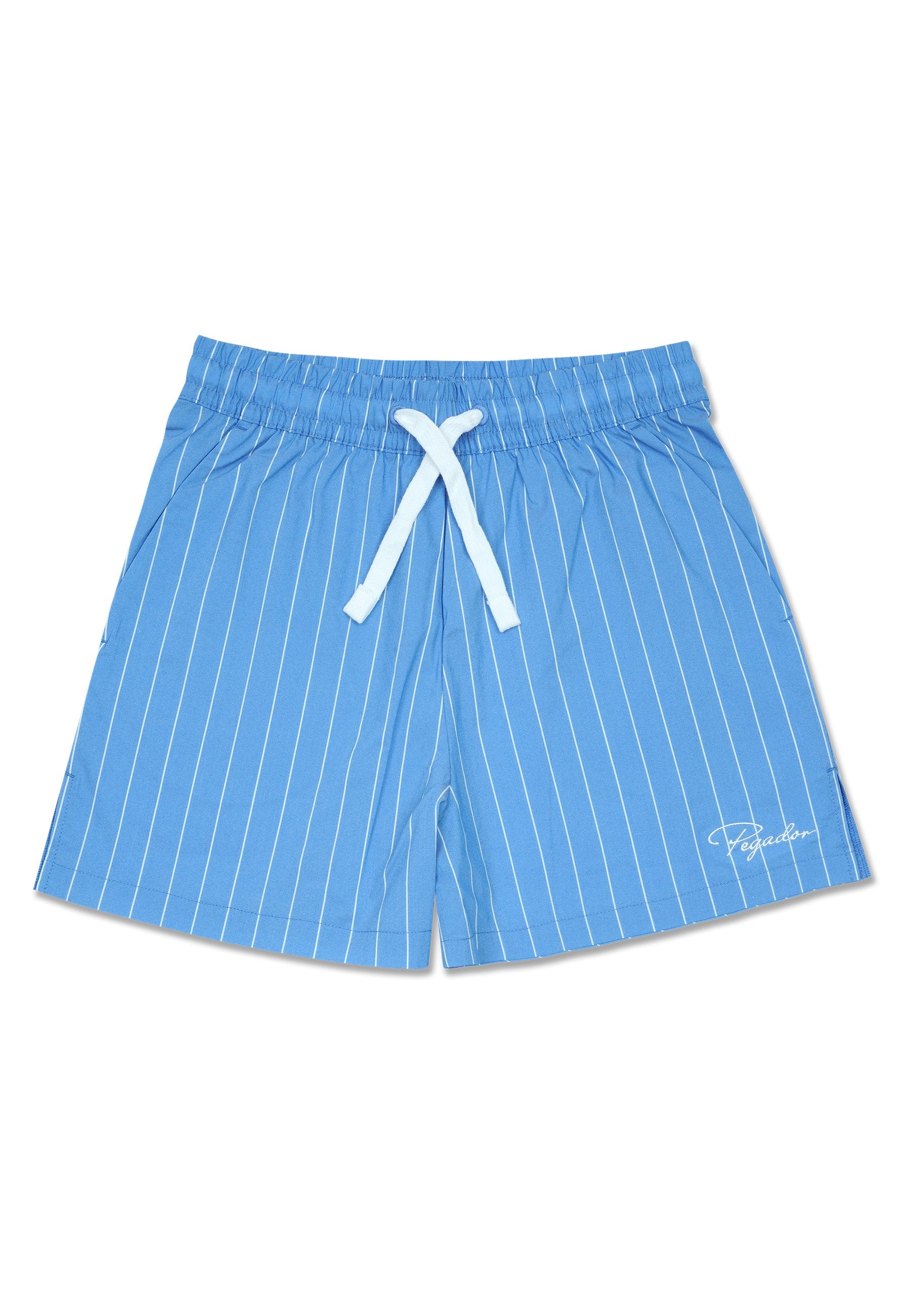 Blaue gestreifte Badetrouser mit einem Kordelzugbund und Logodetail. Hergestellt aus leichtem Stoff, mit weißen vertikalen Streifen.