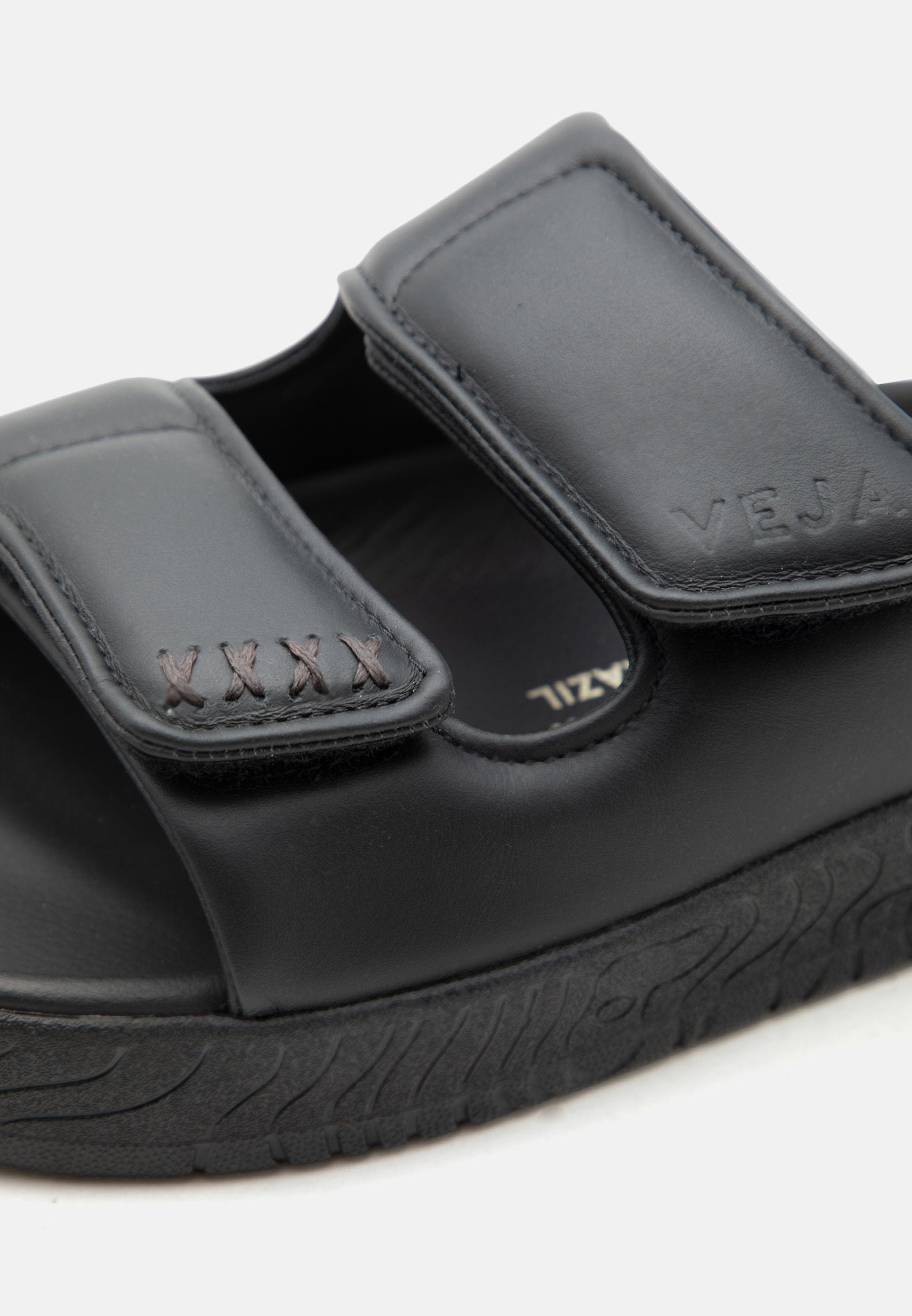 Veja ETNA BOLD