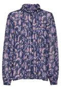Marineblaue Blumenbluse aus leichtem Stoff mit gerafftem Kragen, plissiertem Vorderteil und Knopfverschluss. Mit leuchtend orangenen und pinken Mustern.