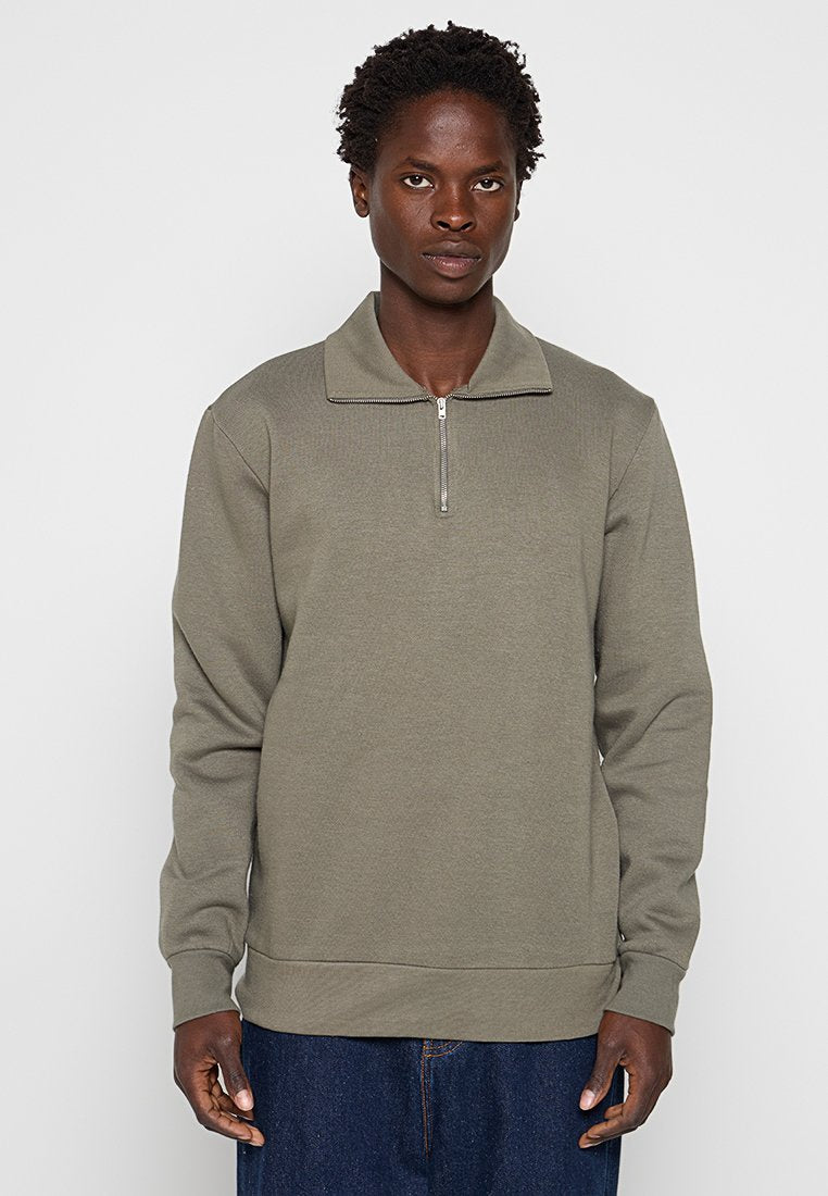 RELAXED FIT Media 1