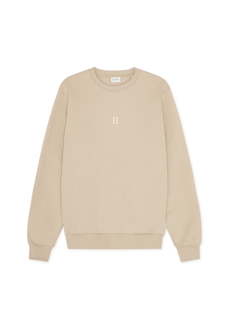 Beige Sweatshirt aus weichem Material mit rundem Halsausschnitt, langen Ärmeln und einem kleinen weißen "II"-Grafik, die zentral auf der Brust platziert ist.