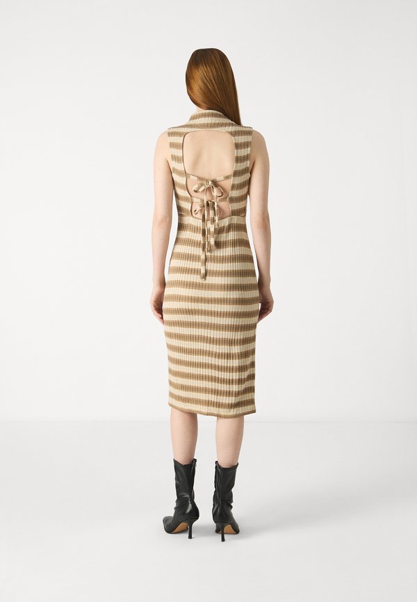 Even&Odd CUT AND SAW BODYCON OPEN BACK
