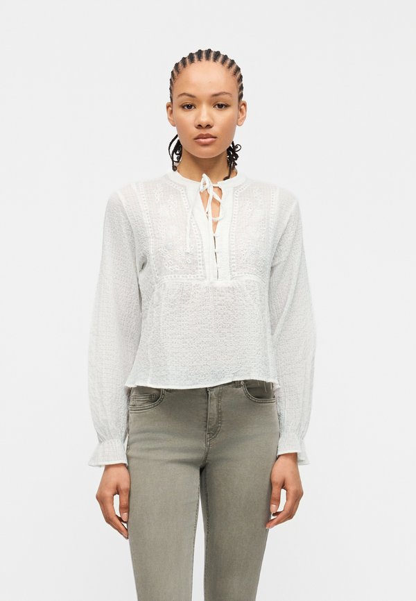 ONLY ONLVICKY - Blouse - cloud dancer