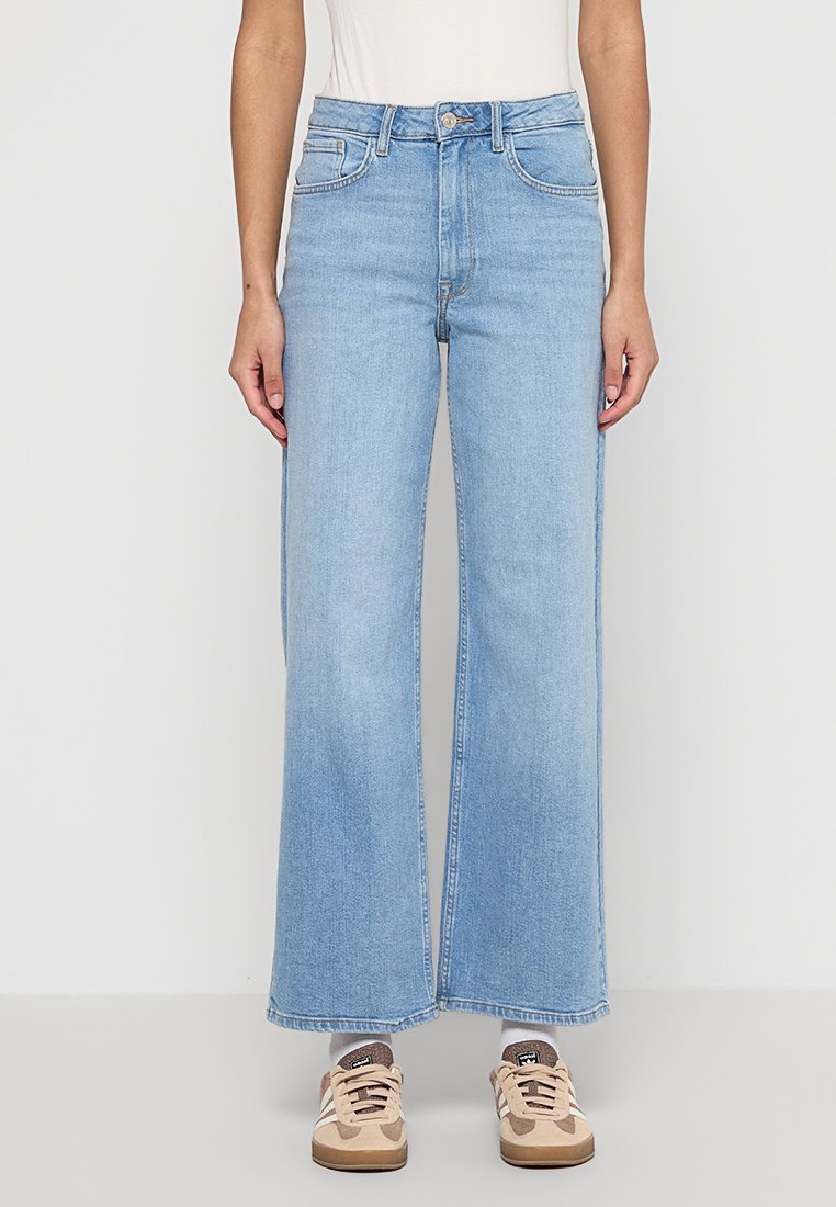 Wide-fit ONLJUDITH High waist Wide Leg Fit Media 1
