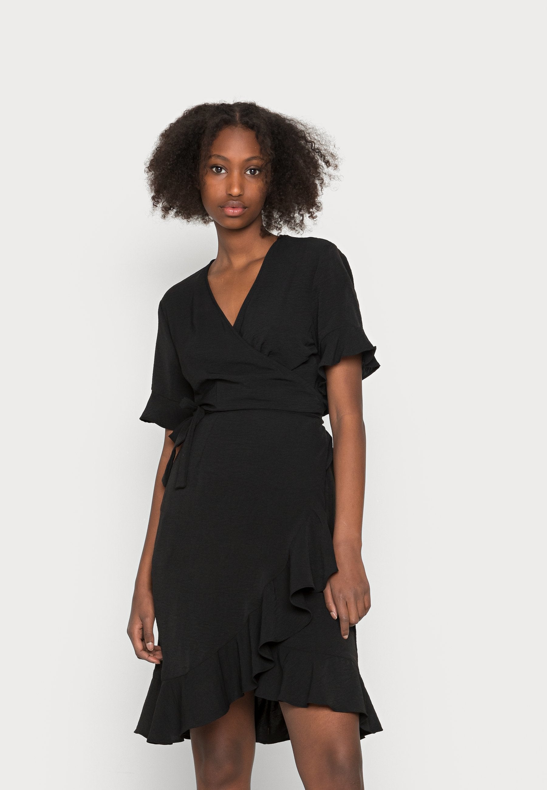 ONLMETTE WRAP FRILL DRESS Media 3