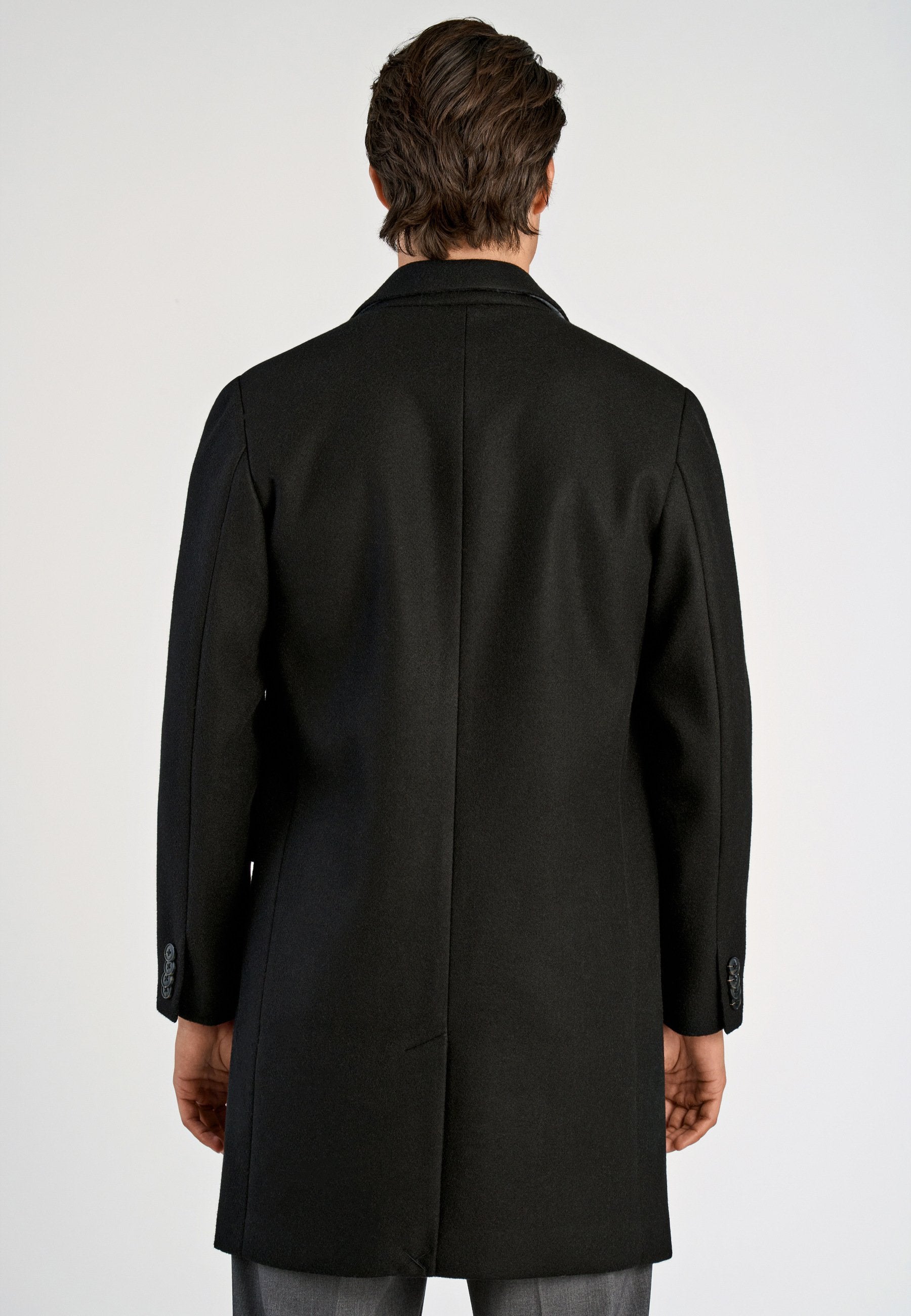 CLASSIC COAT Media 4