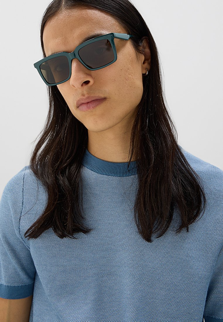 Calvin Klein Jeans Sonnenbrille Media 2