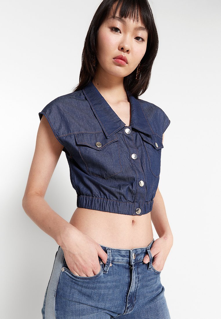 Love Moschino