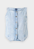 Himmelblaues Denim-Weltoberteil ohne Ärmel mit einem rundem Ausschnitt, fünf vorderen Knöpfen und einem geschwungenen Saum für eine lockere Passform.