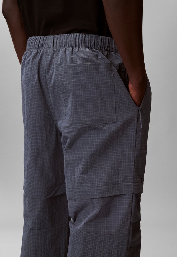 Calvin Klein FASHION SEASONAL