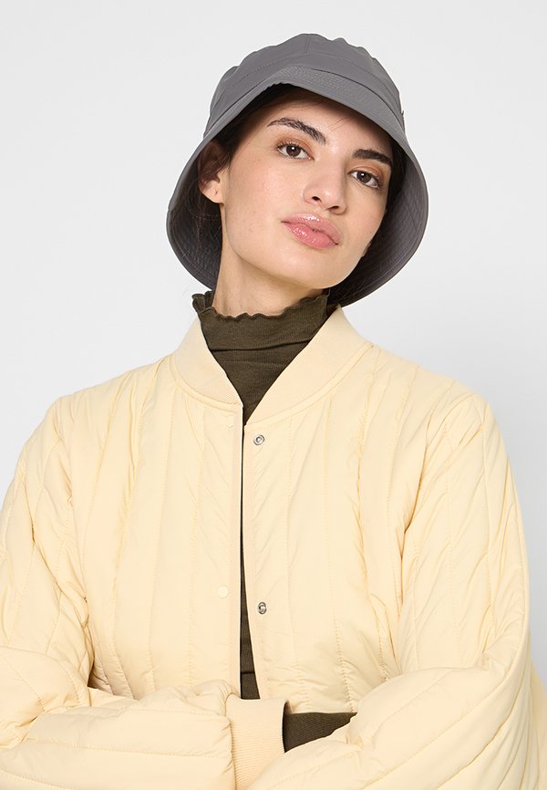 Rains BUCKET UNISEX