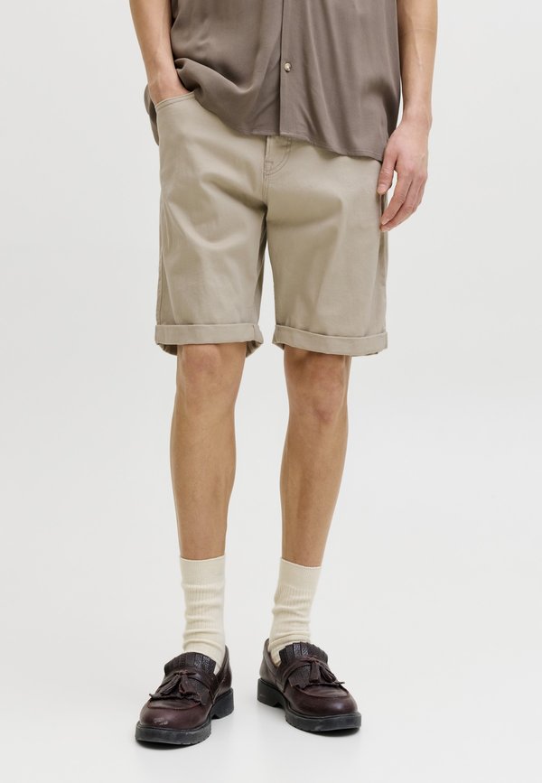 Jack & Jones Regular Fit - Denim shorts - Beige