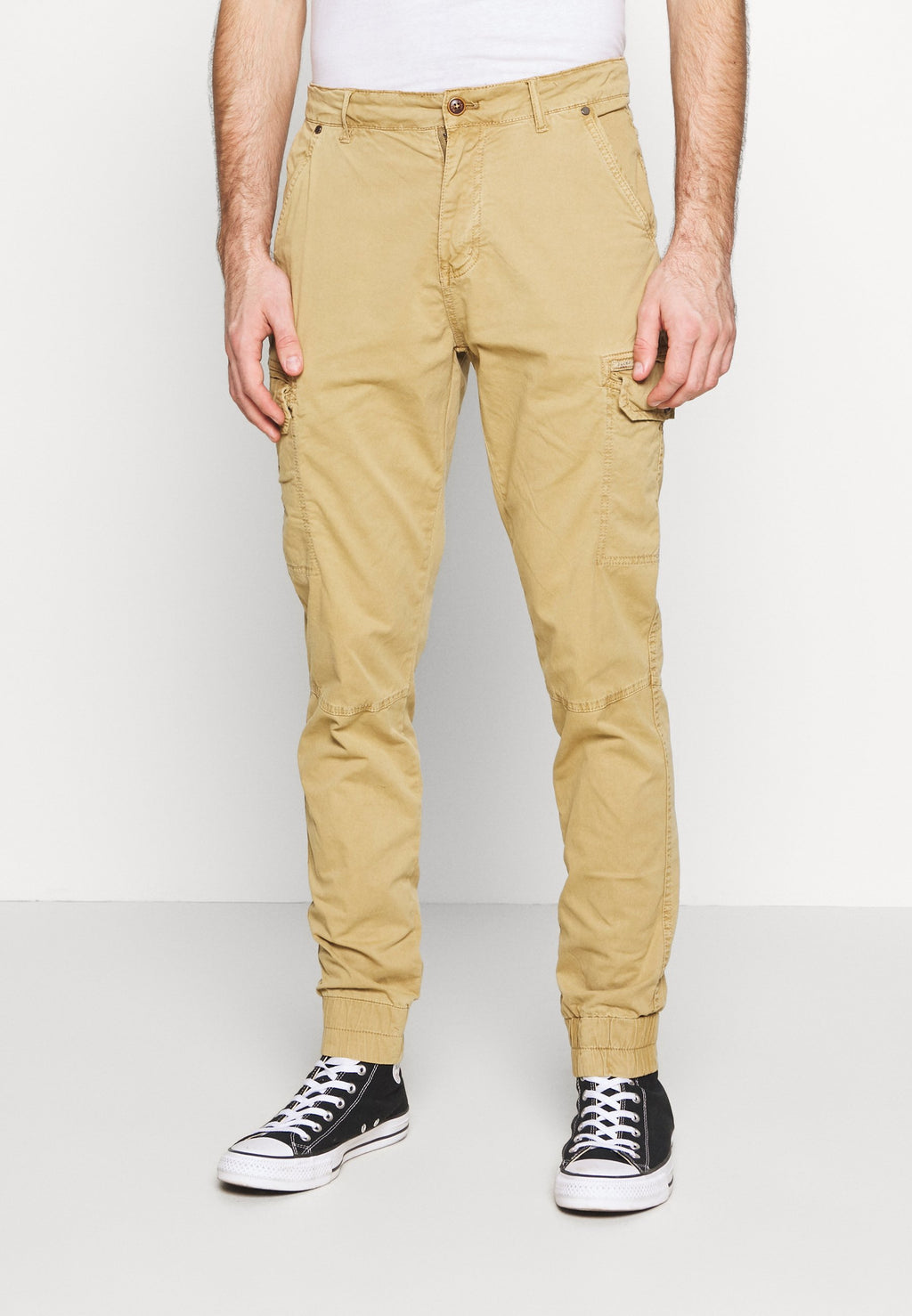 BHNAN REGULAR FIT SLIM LEG Media 3