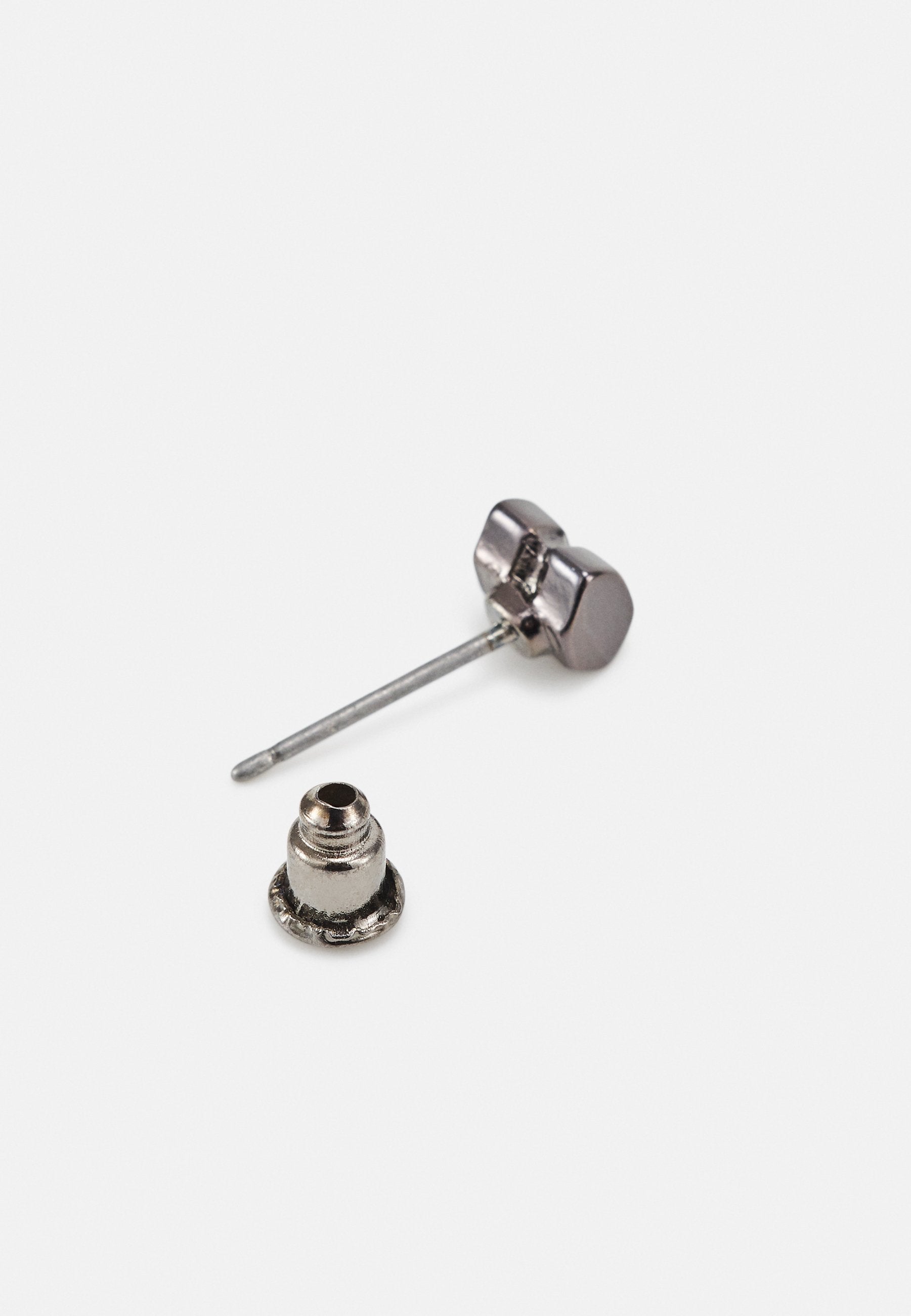 Icon Brand INDUSTRIAL BOLT HOOP AND STUD