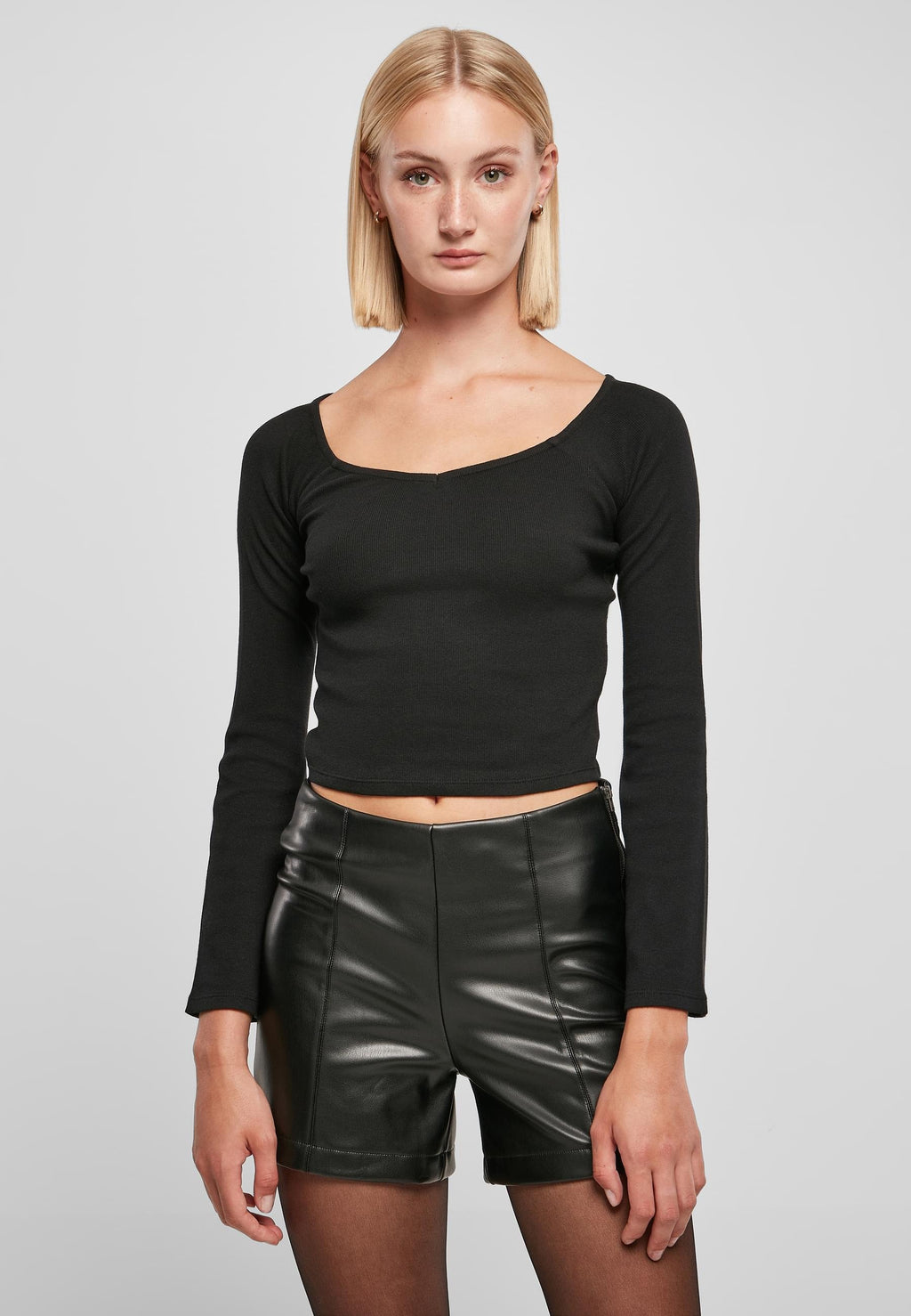 Urban Classics SHORT RIB WIDE V NECK LONGSLEEVE