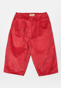 Rote Cordhorts mit weitem Bein, aus strukturiertem Stoff, vorne mit Falten und einem elastischen Bund. Geeignet für den Freizeitgebrauch.