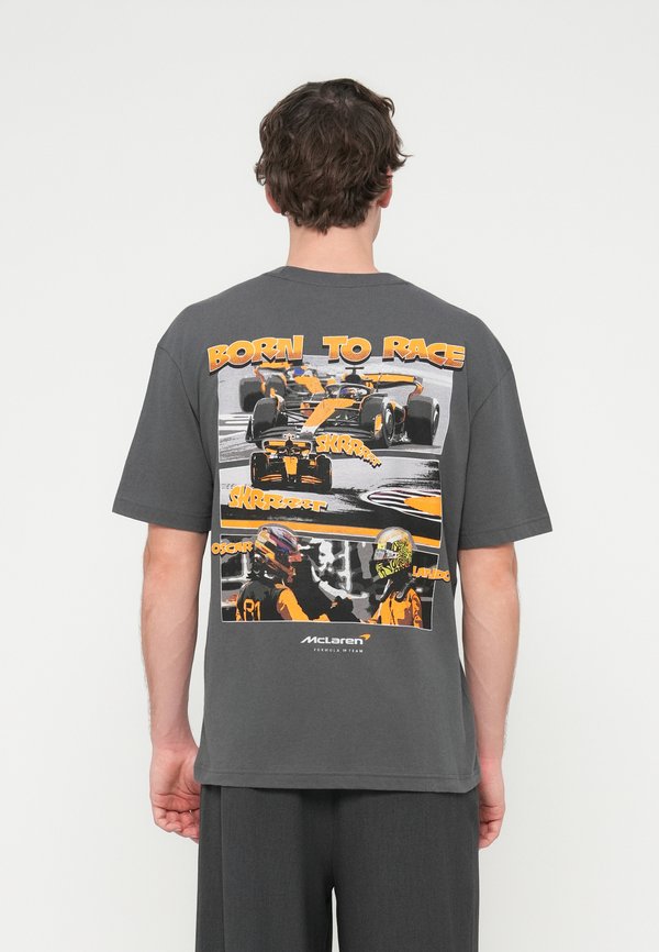 Hollister Co. CARTOON TEE