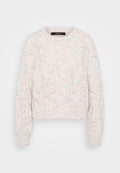 Flauschiger Strickpullover in hellen Pastellfarben, mit einem Zopf-Muster, gerippten Bündchen und einem cropped Schnitt mit rundem Halsausschnitt.