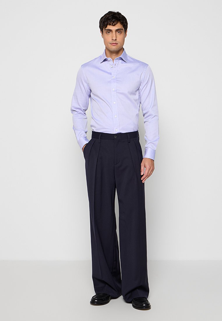 Emporio Armani REGULAR FIT
