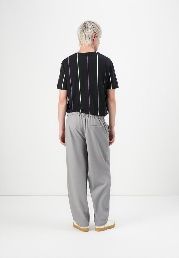 YOURTURN by Zalando UNISEX