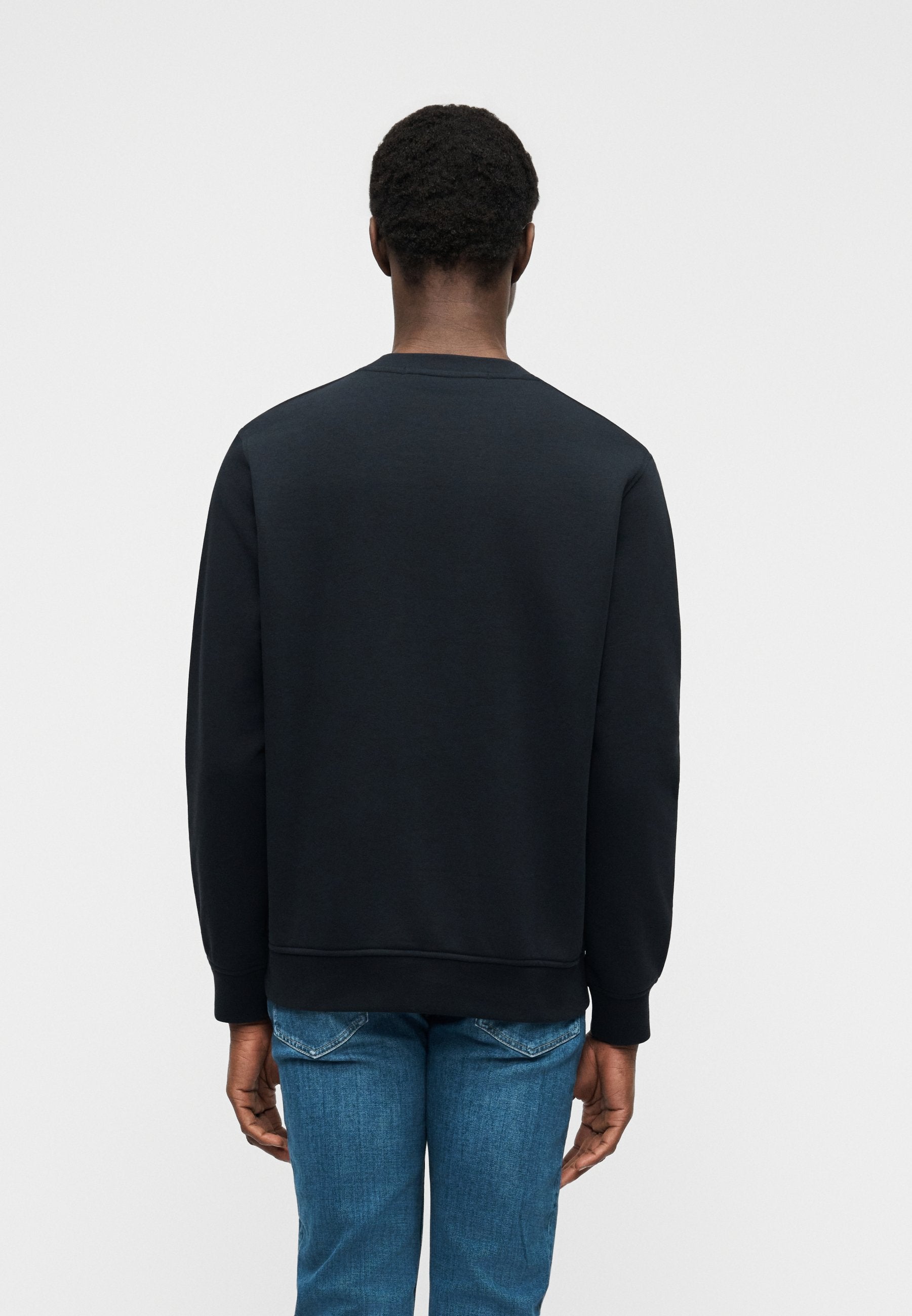 CREWNECK Media 4