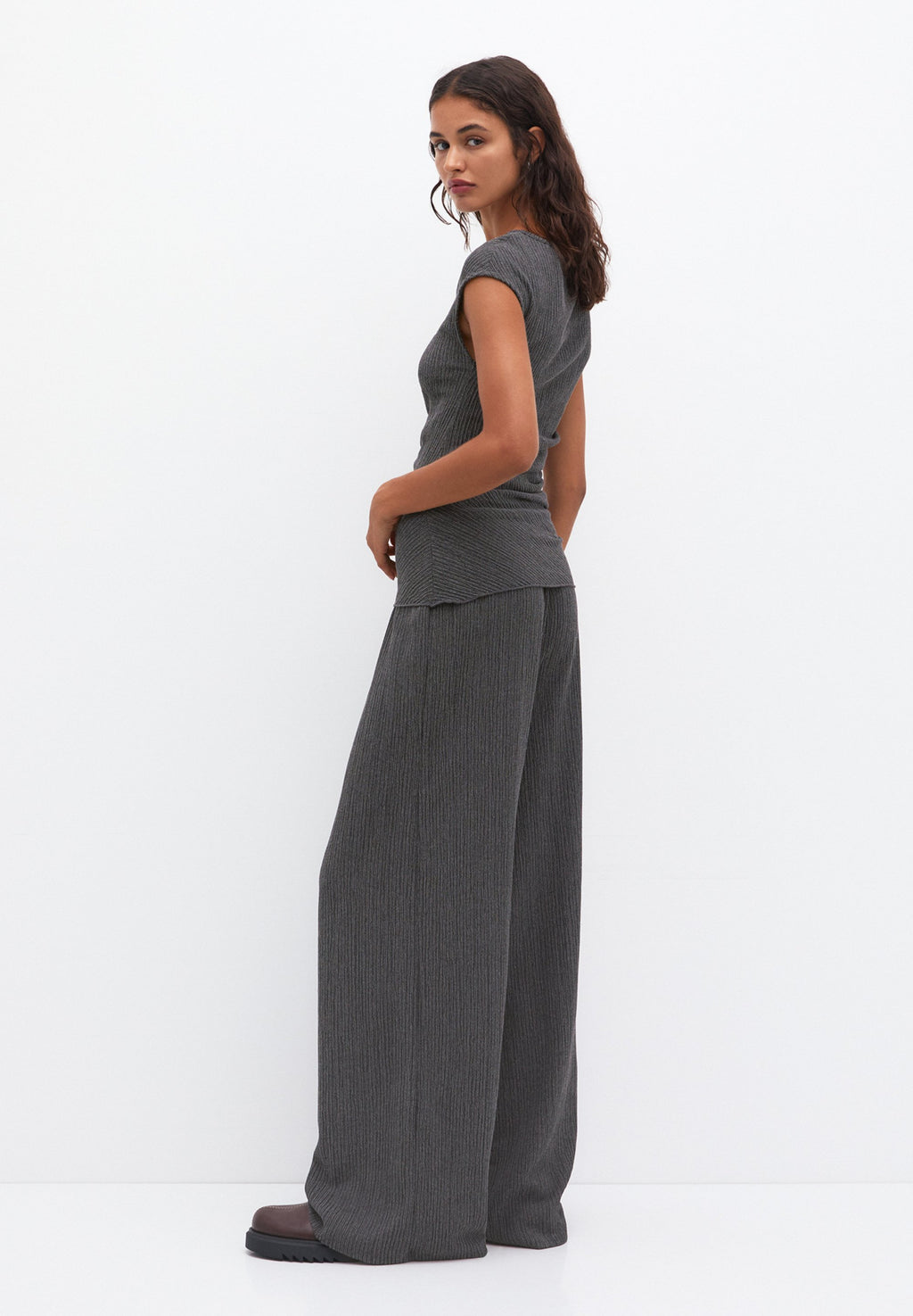 PULL&BEAR GATHERED SLEEVELESS