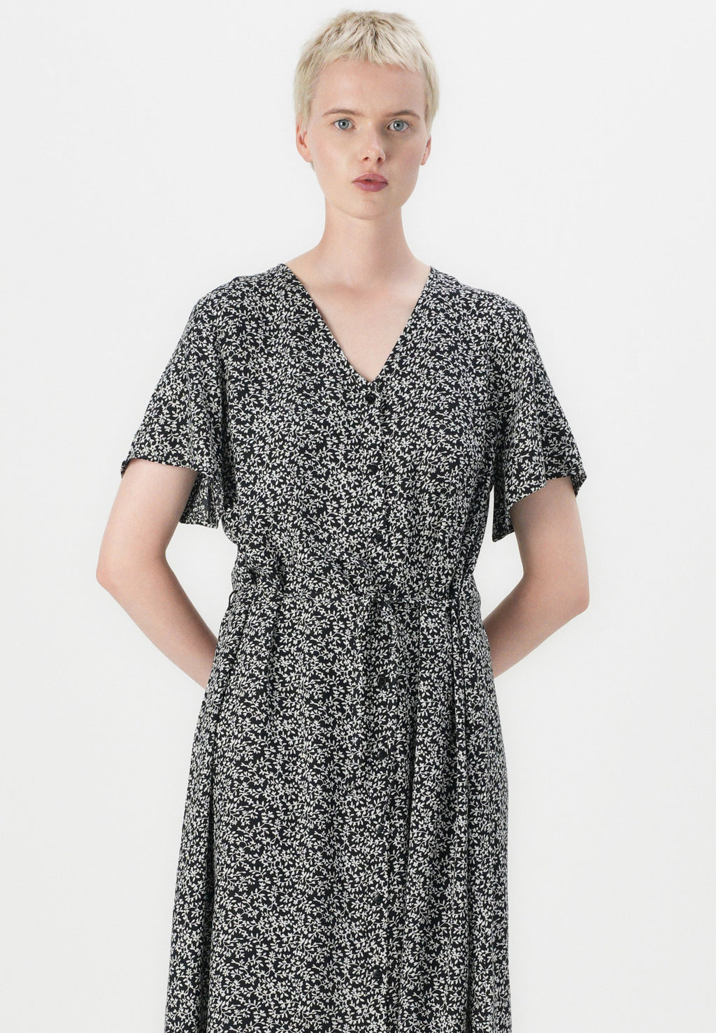 Pieces PCNYA V NECK MIDI DRESS
