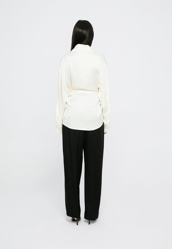 Victoria Beckham PYJAMA WRAP