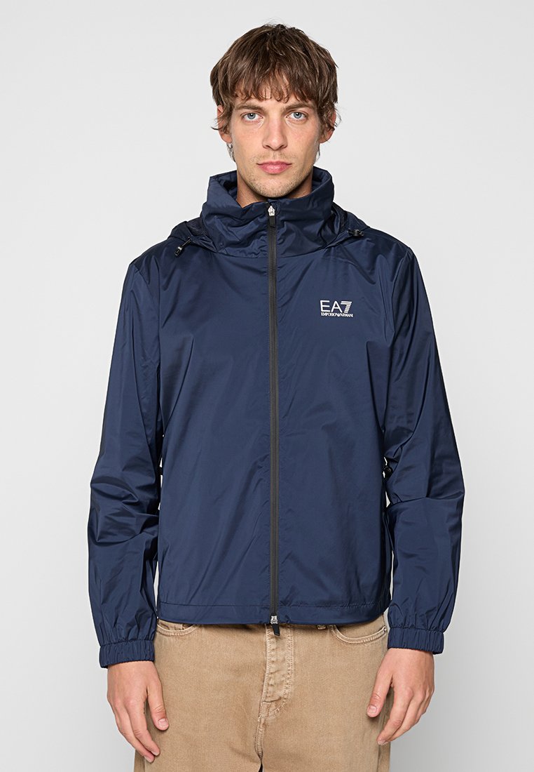 EA7 Emporio Armani Outdoorjacke Media 1
