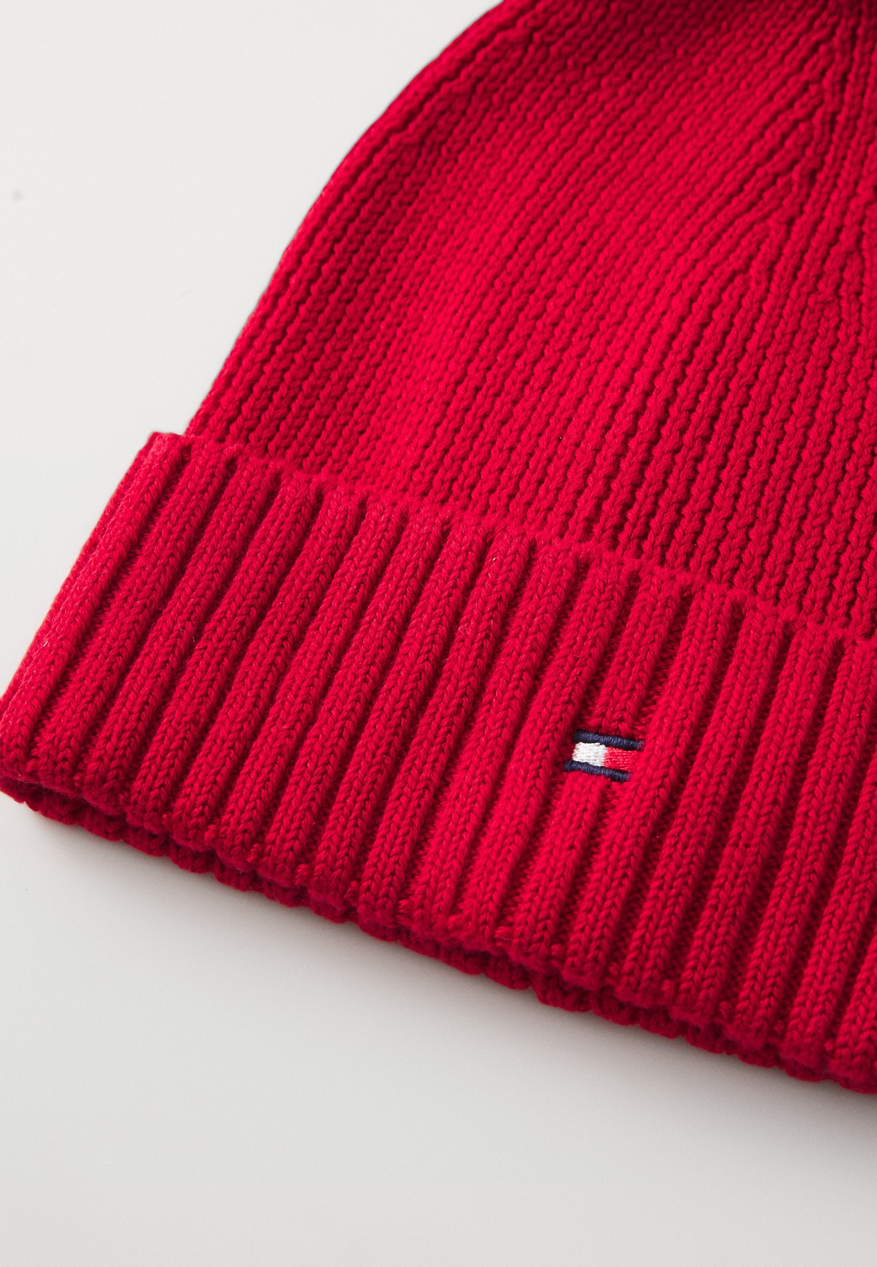 ESSENTIAL POM BEANIE UNISEX Media 3