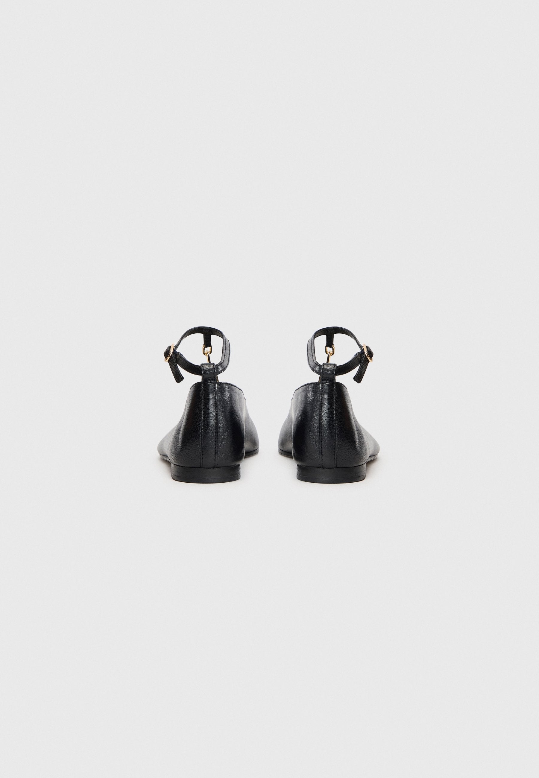 LEATHER T-BAR CHAIN BALLERINAS Media 3