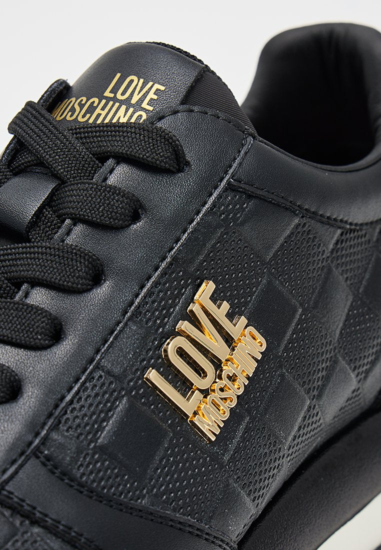 Love Moschino