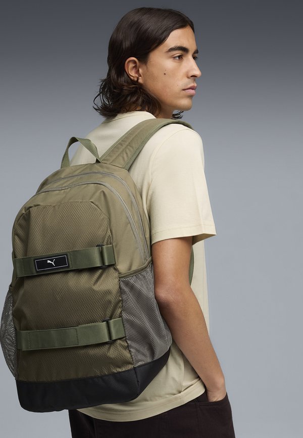 Puma DECK  - Rucksack - loden green