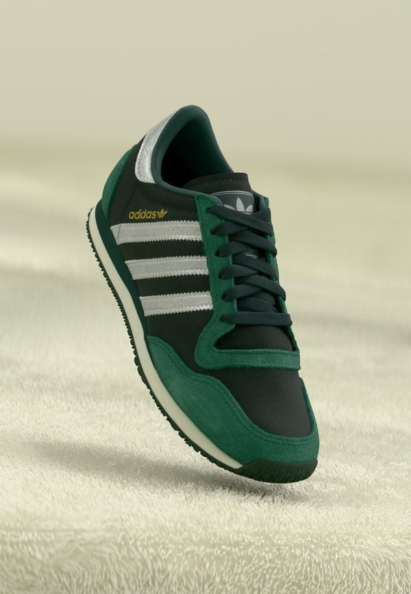 adidas Originals GALAXY OG UNISEX - Trainers - aurora ivy/silver-coloured metallic/collegiate green