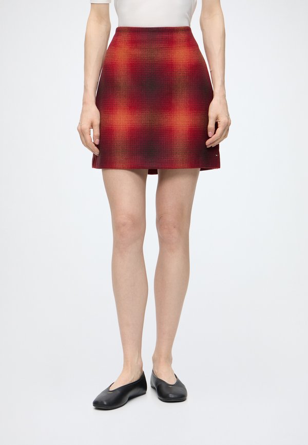 Tommy Hilfiger SHADOW - Mini skirt - big shadow red / primary red