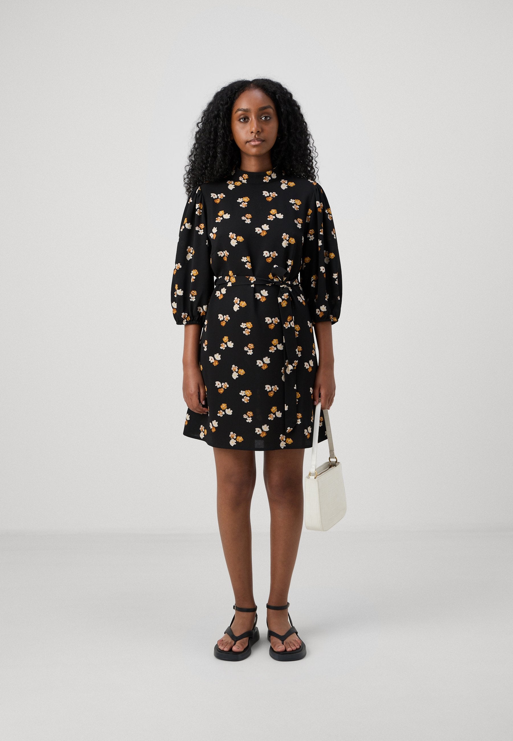 ONLNOVA LIFE SWIRLA 3/4 DRESS Media 2