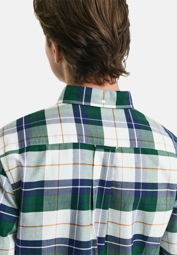 GANT REGULAR FIT CHECKED OXFORD