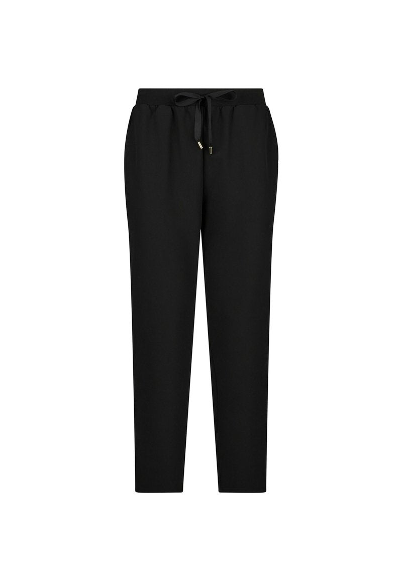 JOGGERS  Media 1