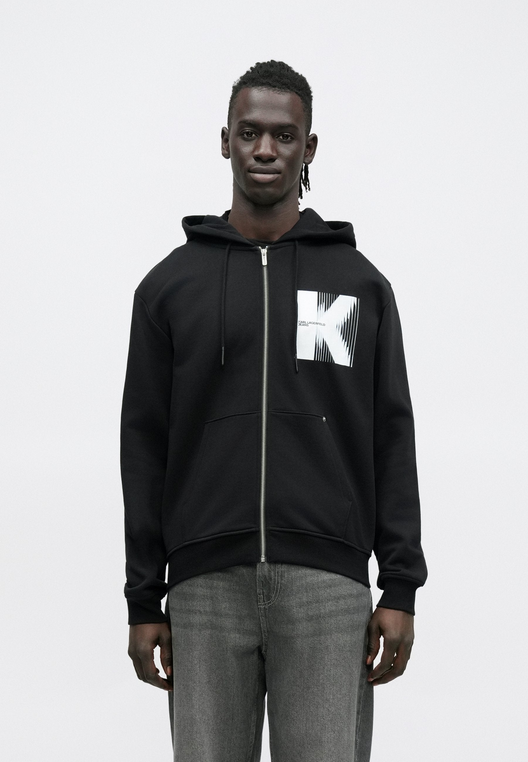 ZIP UP HOODIE Media 3