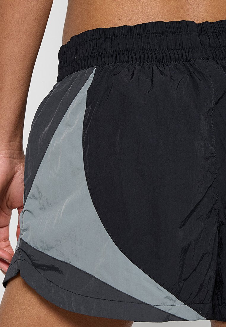 Nike Sportswear LOOSE FIT