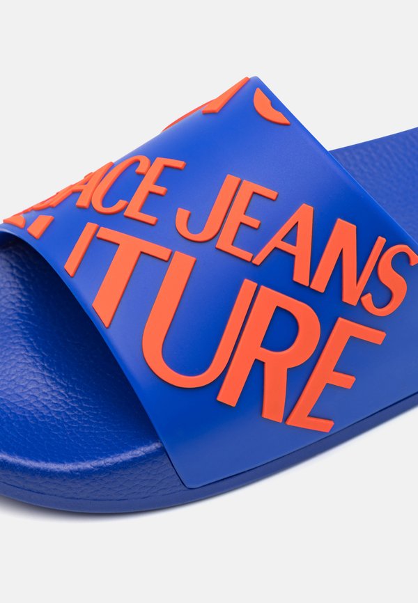 Versace Jeans Couture