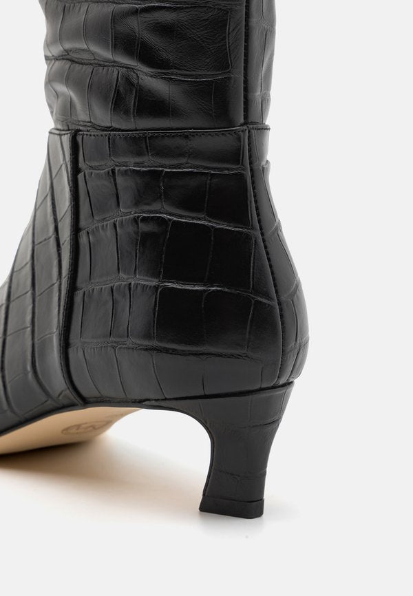 MICHAEL Michael Kors COSMO KITTEN BOOT