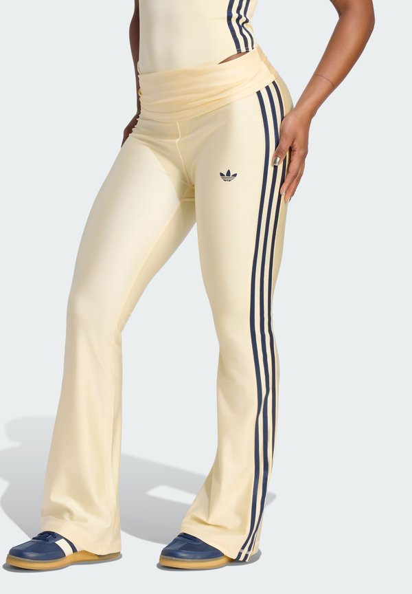 adidas Performance ADIDAS ORIGINALS SPORT SUPERSTAR FULL LENGTH LEGGING - Trousers - warm vanilla