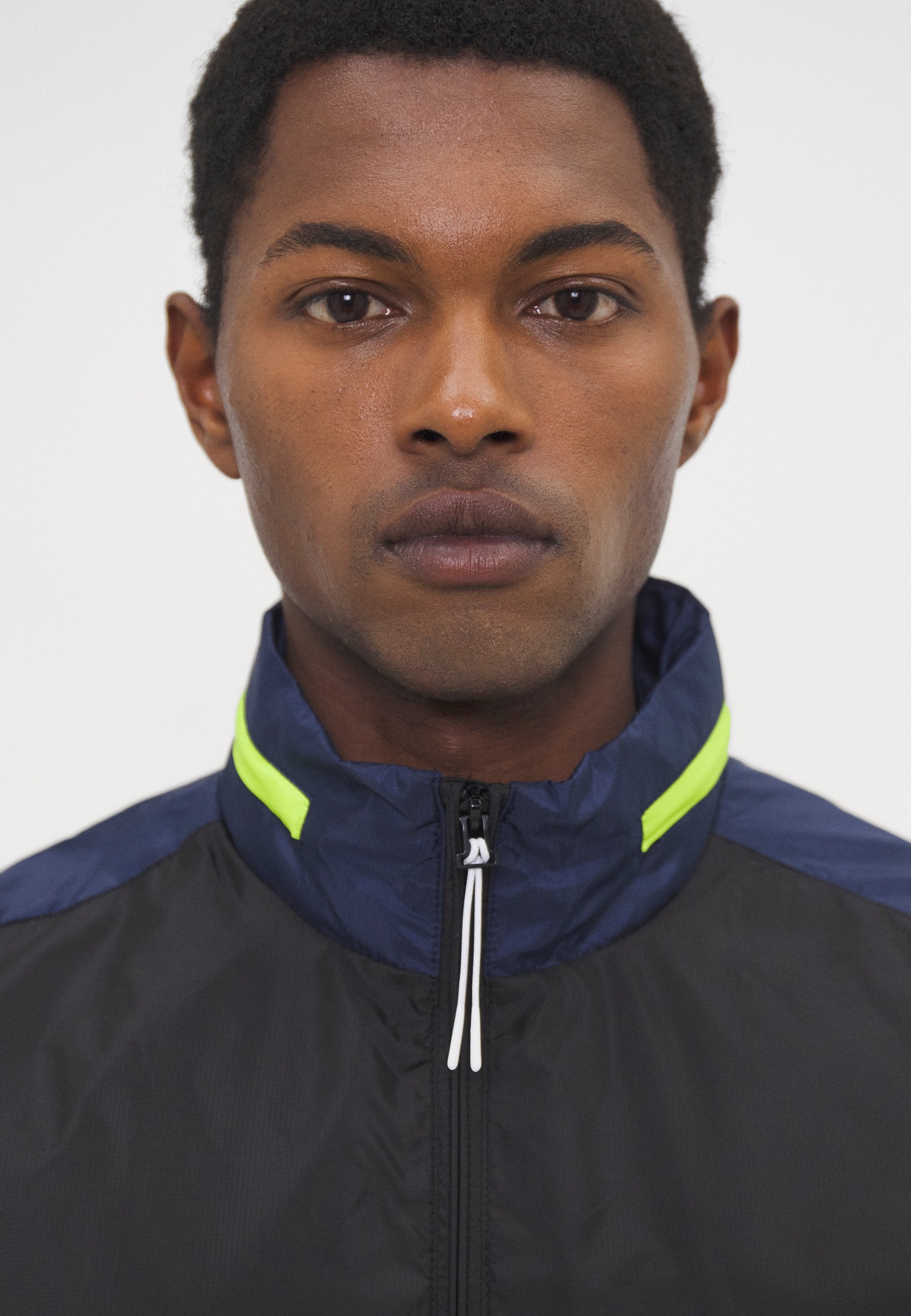 JACKET Media 6