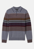 Langarm-Pullover in wechselnden Streifen in Blau, Braun und Maroon, mit Kragen und einem einzigen Knopfverschluss. Strukturiertes Strickgewebe.